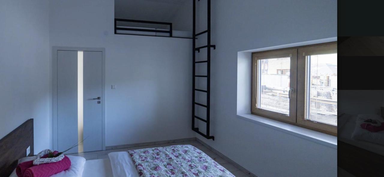 Penzion Tera U Zamku Cervena Lhota Pluhuv Zdar Dış mekan fotoğraf